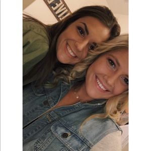 Meet your Posher, Hailee